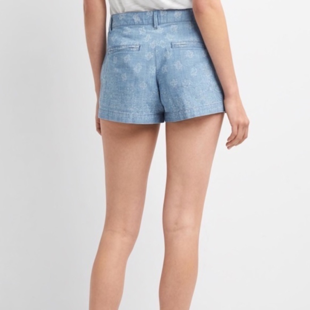 NEW Gap Chambray Paisley Shorts 12 - Picture 4 of 6